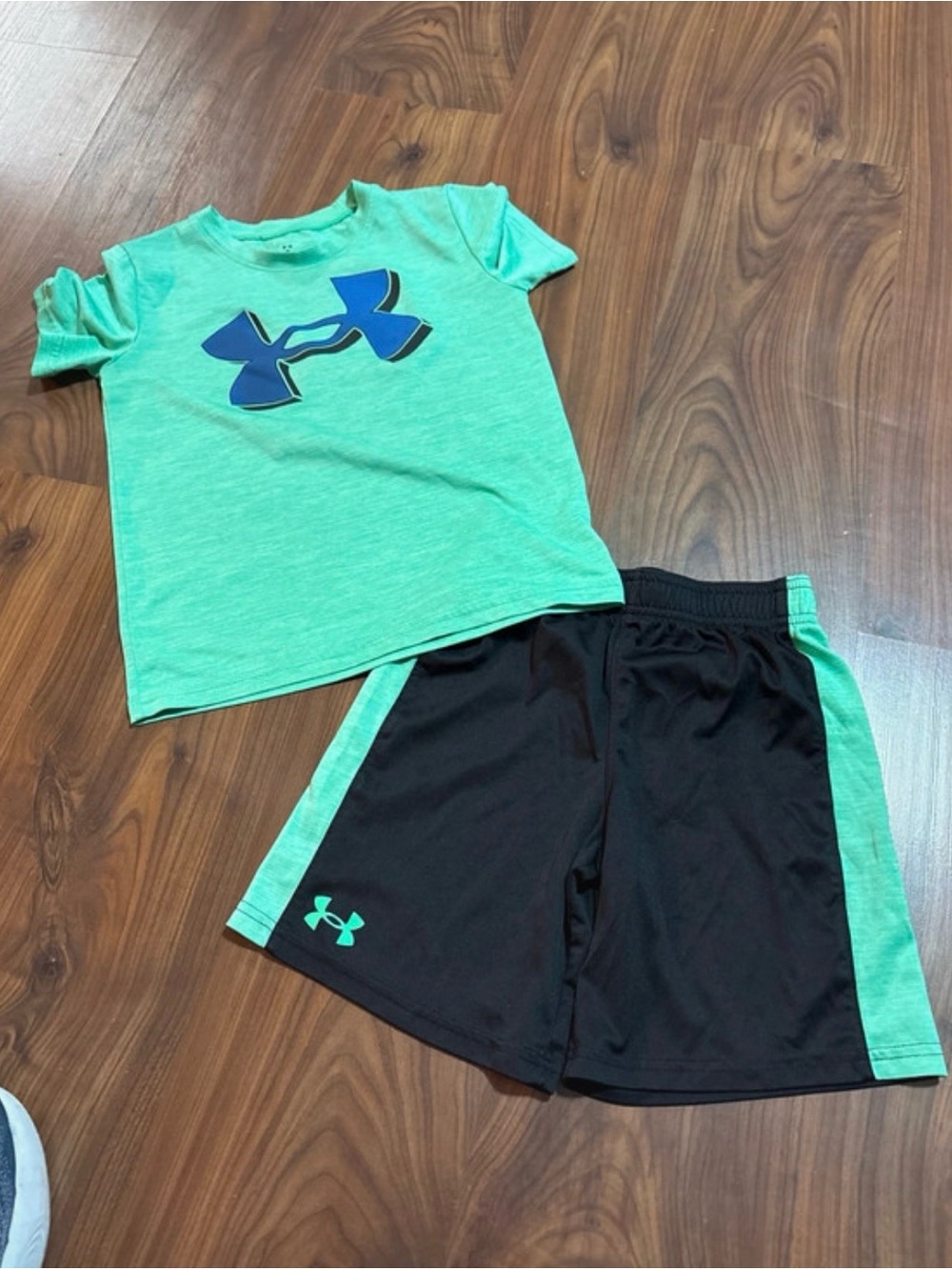 Under Armour Mint Green Logo Tee and Black Shorts Set